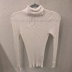 White House Black Market Cream Turtleneck Sweater